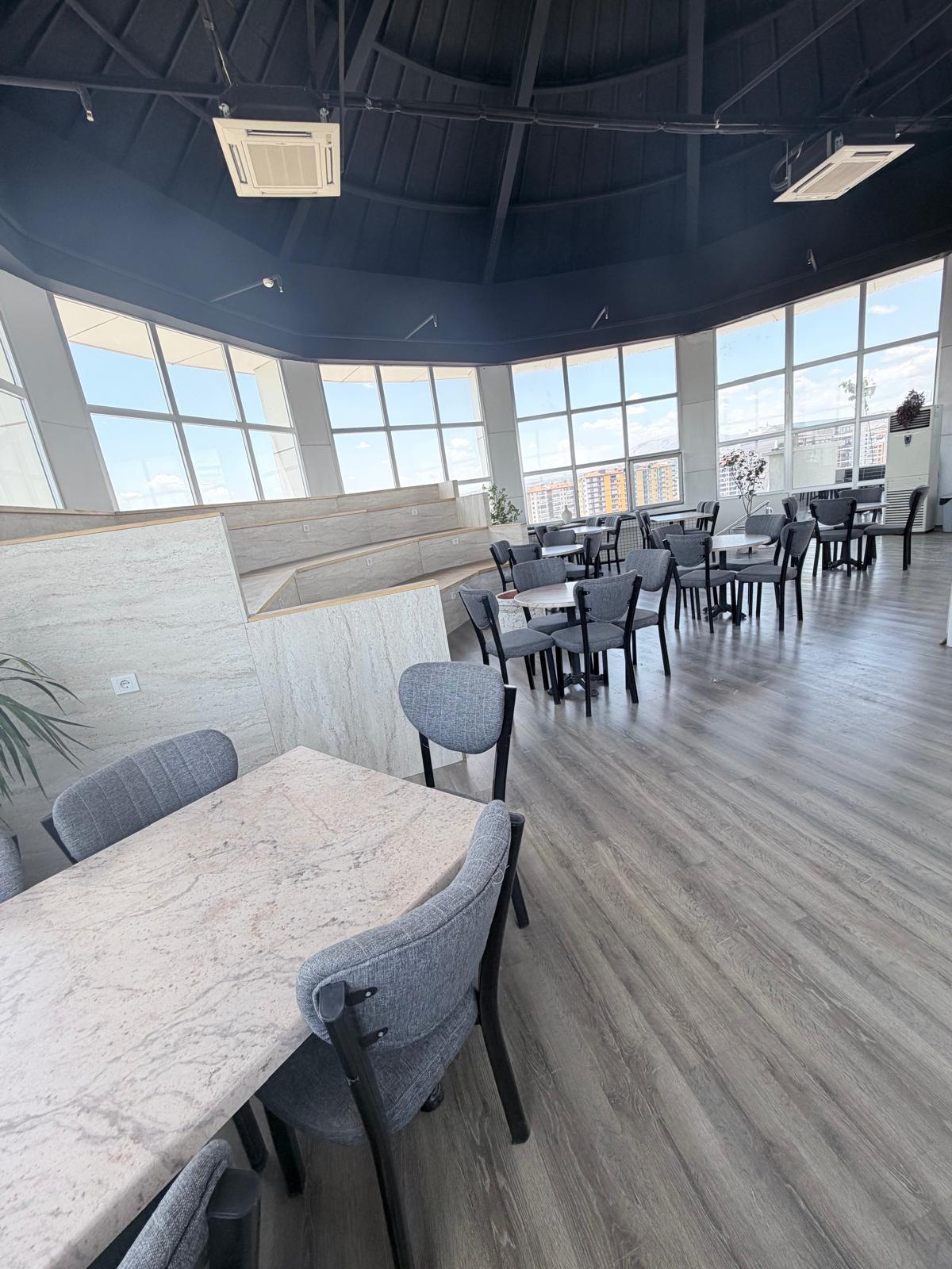 Colosseum Kafe — VIP İç Mekân